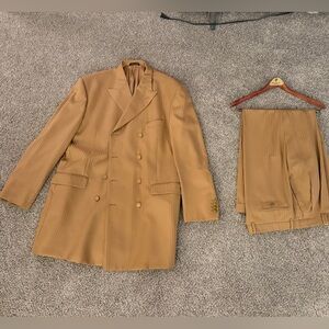 Sergio Valentino Men's Tan Double-Breasted Suit
